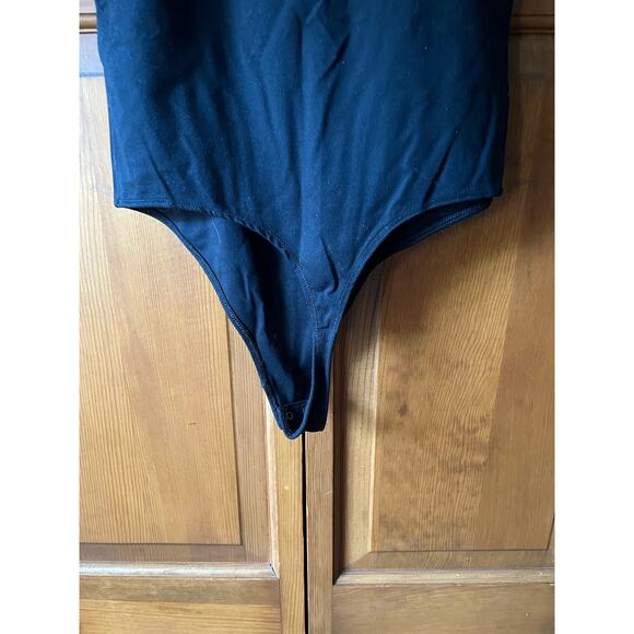 Abercrombie & Fitch Women's Square Neck Tank Bodysuit Sleeveless Black Size M - Picture 3 of 9